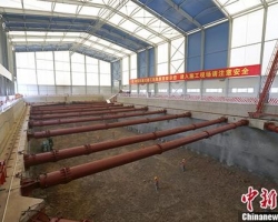 地铁建设引入“膜结构”防尘隔离棚